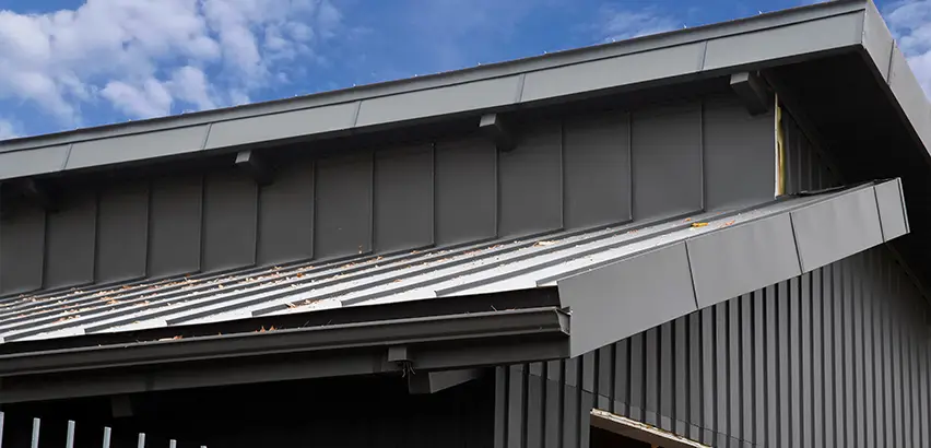 Professional Roof Eaves Installation Services in Brooklyn, WI