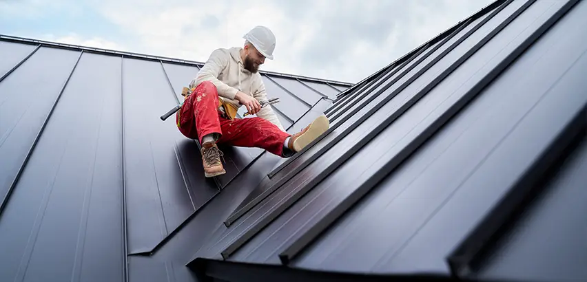 Professional Roof Valley Installation Services in Brooklyn, WI